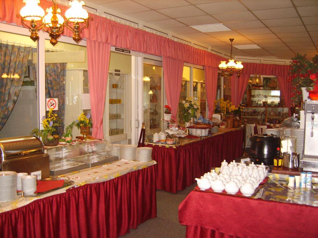 Hotel-Garni "Hof Von Hannover" 维特蒙德 外观 照片